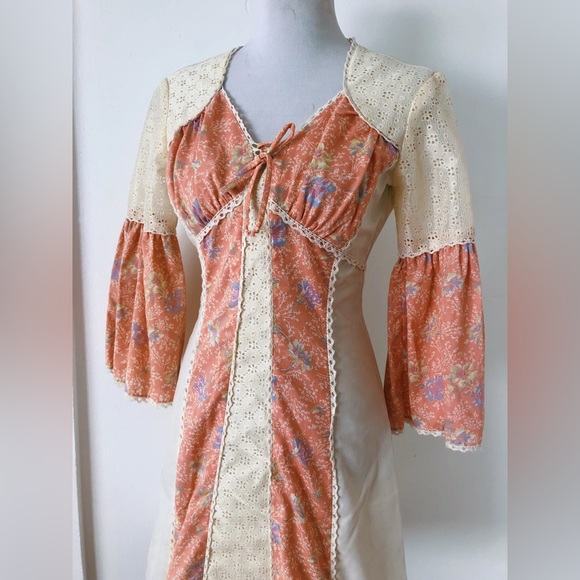 Vintage 60s 70s Prairie Mini Dress / Renaissance Revival Bell Sleeve Mini Dress - Picture 3 of 12